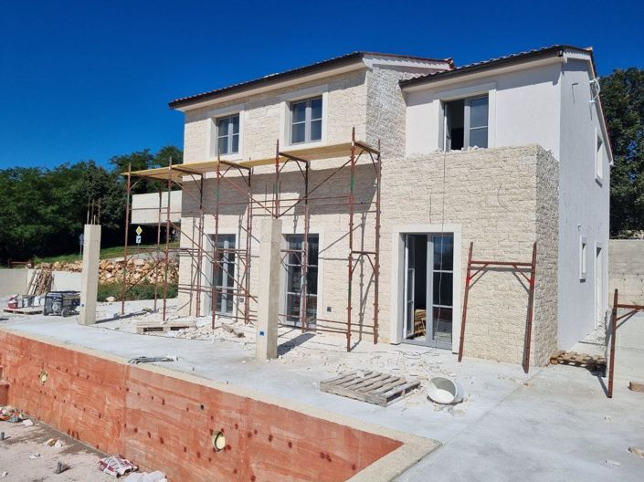 Image No.1-5 Bed Property for sale