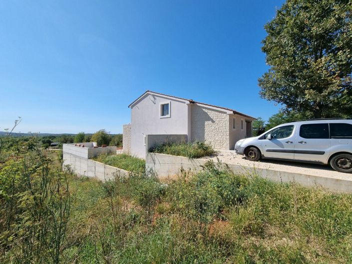 Image No.14-5 Bed Property for sale