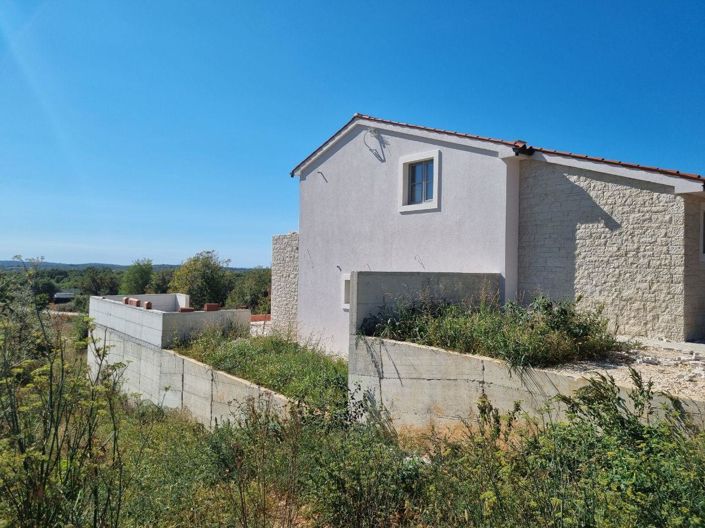 Image No.15-5 Bed Property for sale