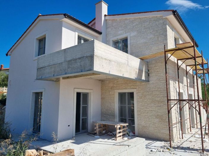 Image No.5-5 Bed Property for sale