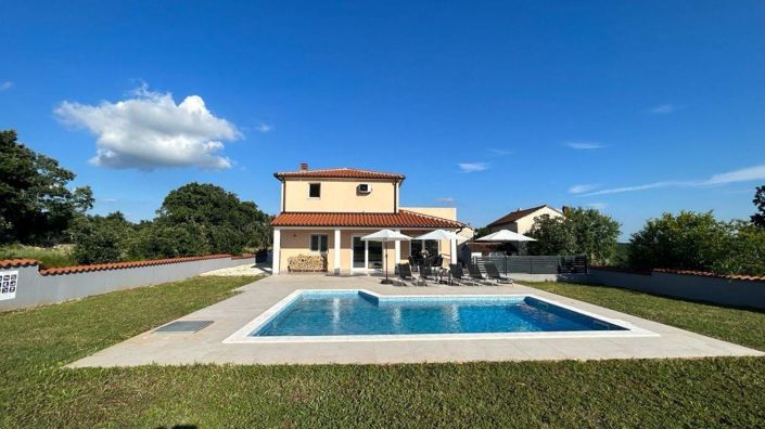 Image No.1-3 Bed Property for sale