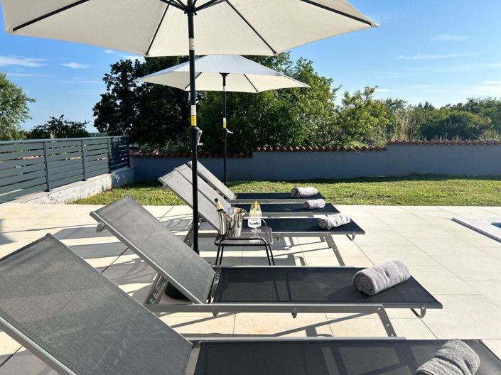 Image No.9-3 Bed Property for sale