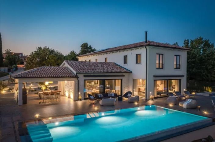 Image No.12-Propriété de 4 chambres à vendre à Croatie