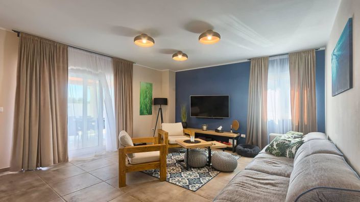 Image No.13-4 Bed Property for sale