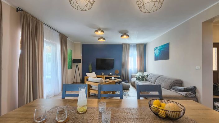 Image No.9-4 Bed Property for sale