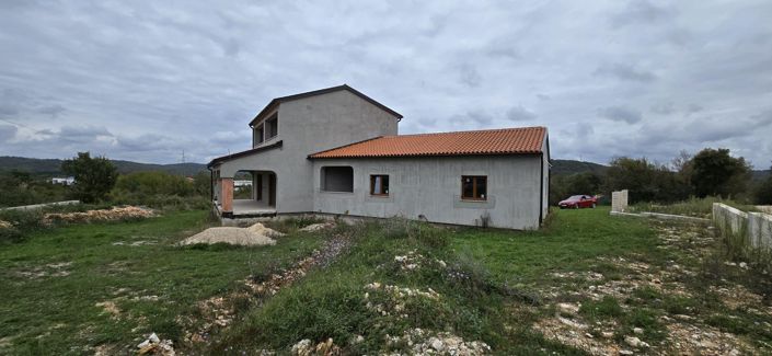 Image No.18-4 Bed Property for sale