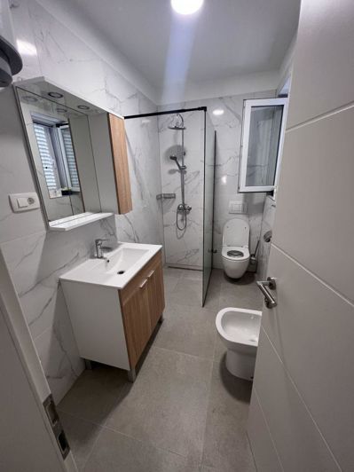 Image No.7-2 Bed Property for sale