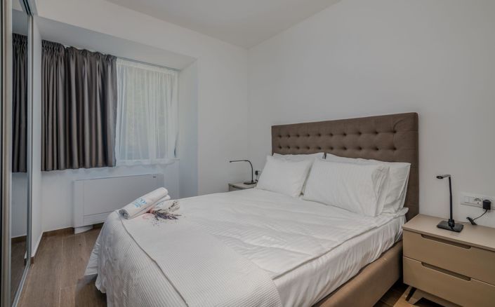 Image No.21-3 Bed Property for sale