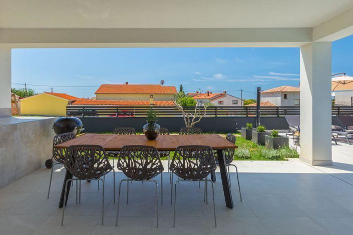 Image No.25-3 Bed Property for sale