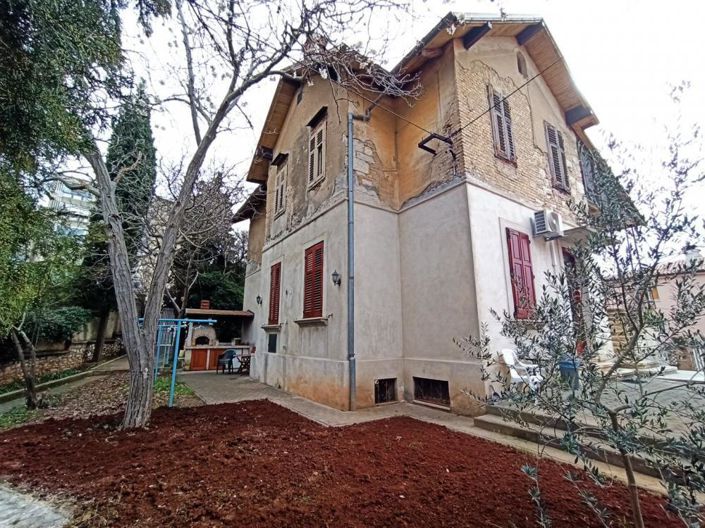 Image No.1-Propriété de 5 chambres à vendre à Croatie