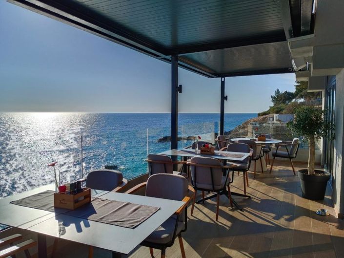 Image No.15-5 Bed Property for sale