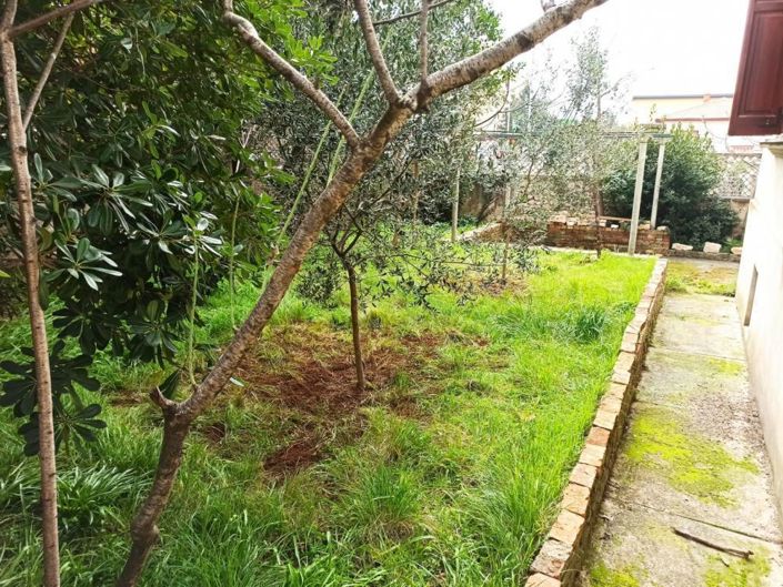 Image No.5-5 Bed Property for sale