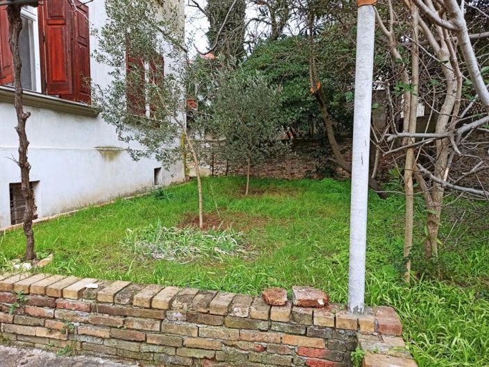 Image No.6-5 Bed Property for sale