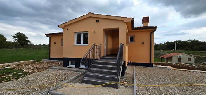 Image No.4-3 Bed Property for sale