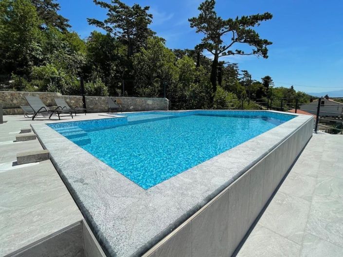 Image No.5-4 Bed Property for sale