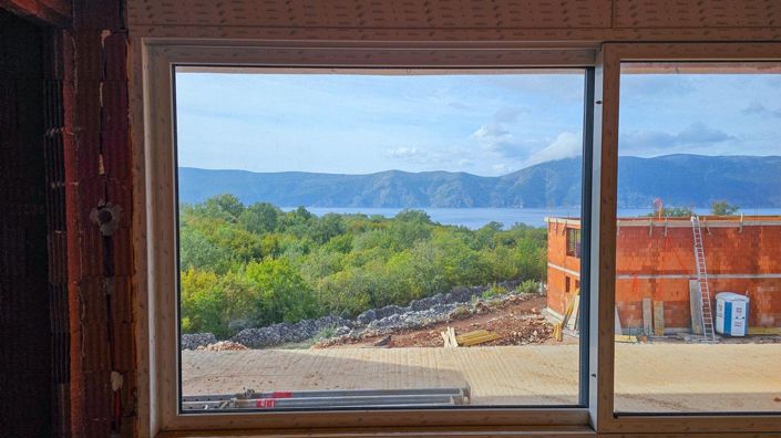 Image No.11-4 Bed Property for sale