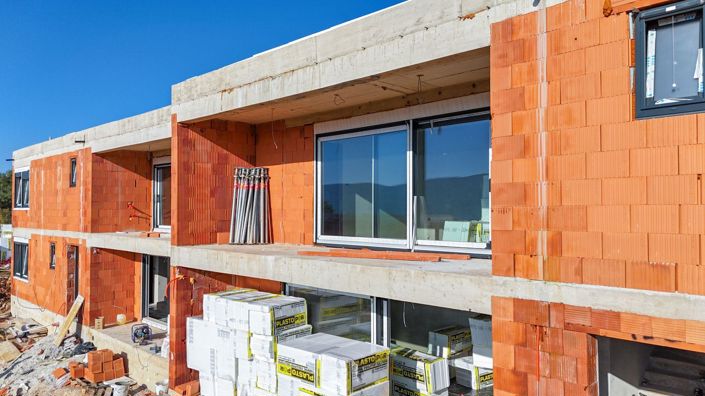 Image No.7-4 Bed Property for sale