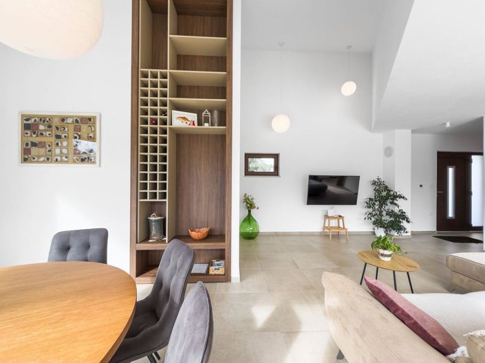 Image No.15-2 Bed Property for sale