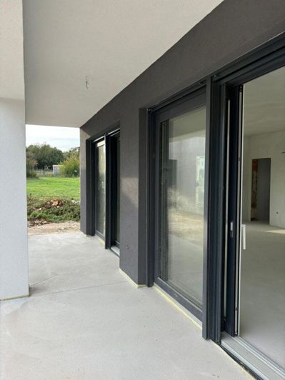 Image No.11-3 Bed Property for sale