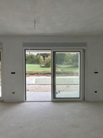 Image No.22-3 Bed Property for sale