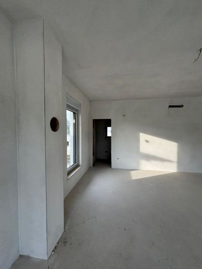 Image No.24-3 Bed Property for sale