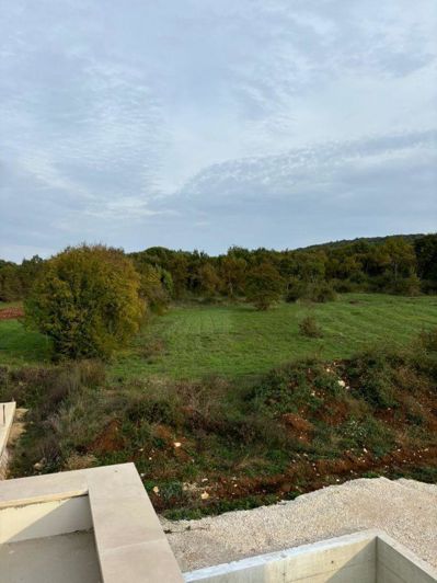 Image No.6-Propriété de 3 chambres à vendre à Labin