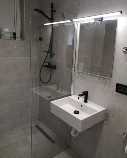 Image No.10-4 Bed Property for sale