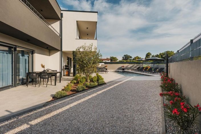 Image No.9-Propriété de 5 chambres à vendre à Umag