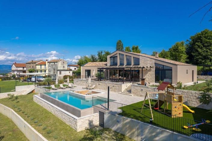 Image No.6-Propriété de 4 chambres à vendre à Croatie