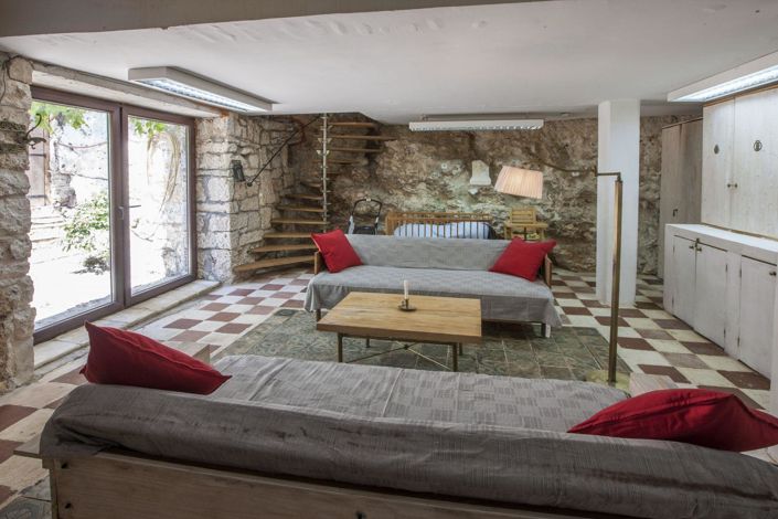 Image No.11-4 Bed Property for sale