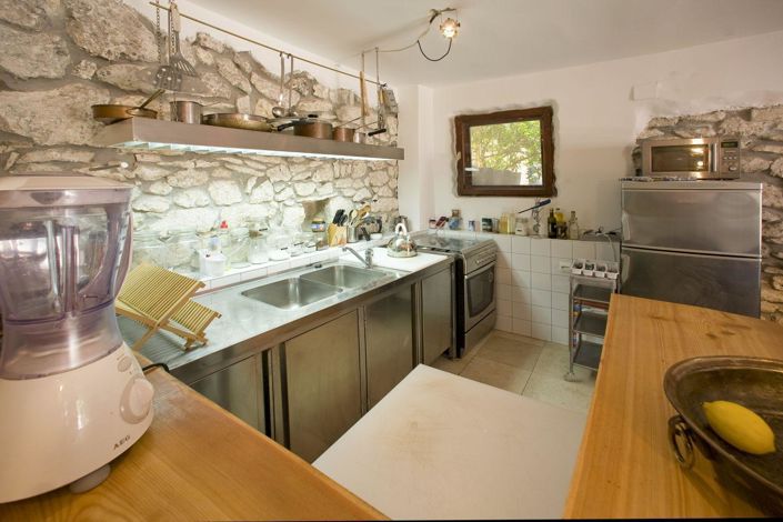 Image No.16-4 Bed Property for sale