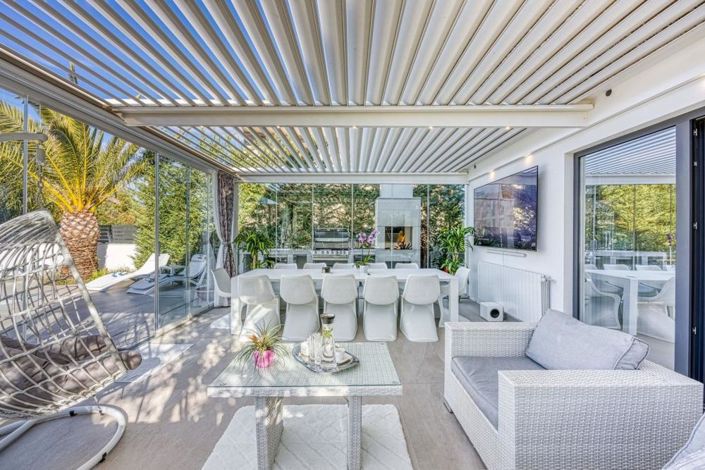 Image No.23-5 Bed Property for sale