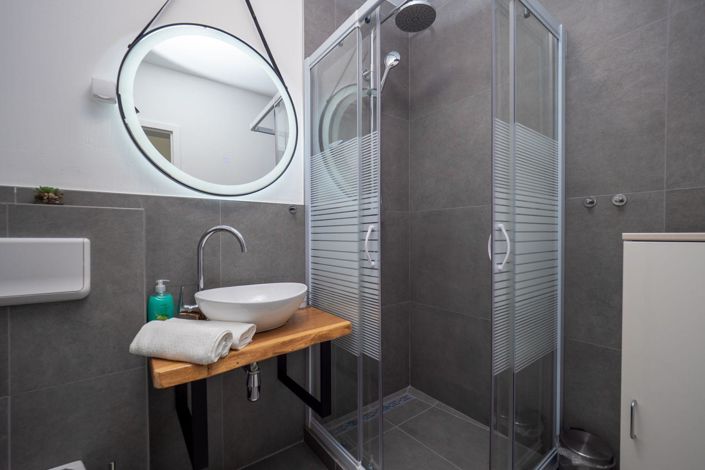 Image No.16-Propriété de 7 chambres à vendre à Banjole