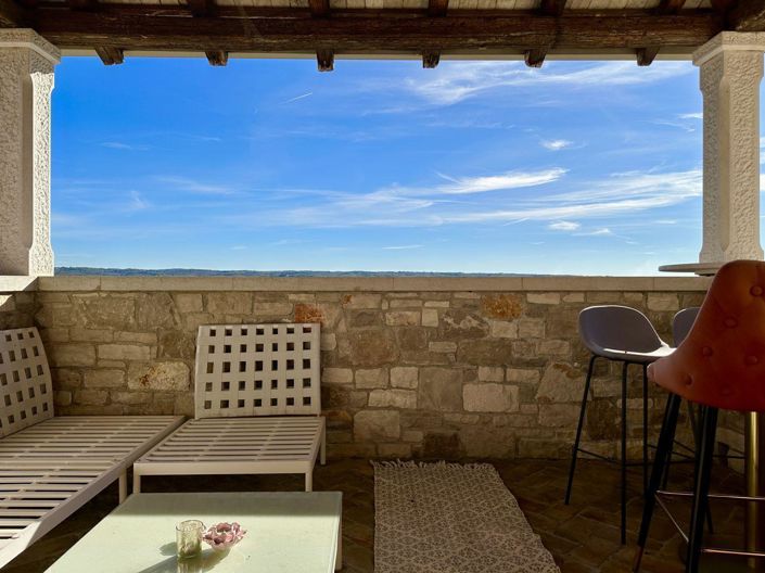 Image No.15-3 Bed Property for sale