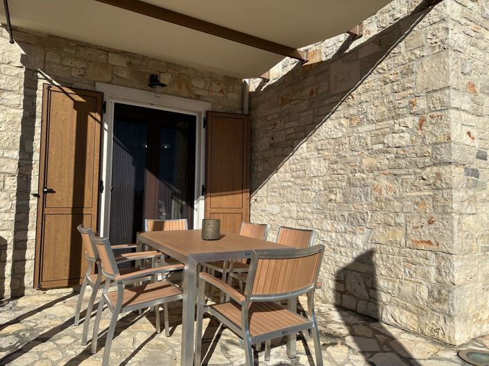 Image No.25-3 Bed Property for sale