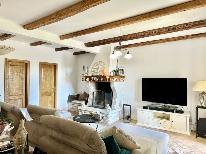 Image No.7-3 Bed Property for sale