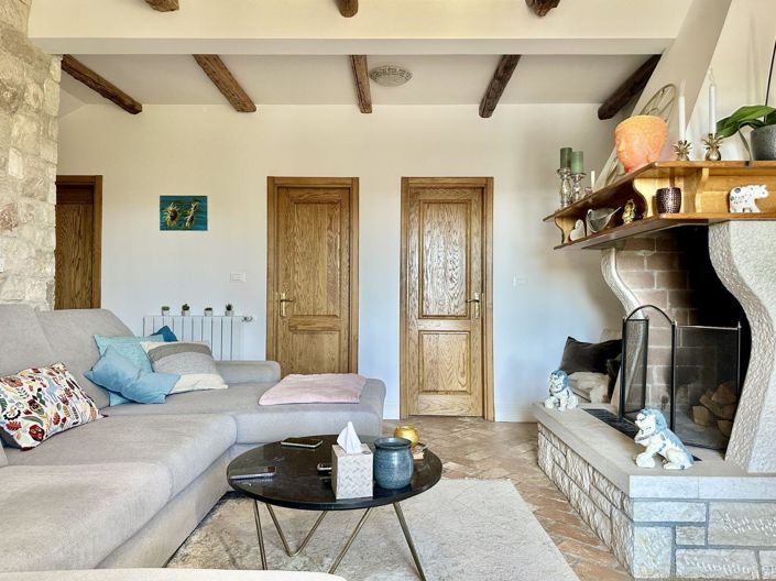 Image No.9-3 Bed Property for sale