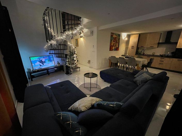 Image No.21-Propriété de 4 chambres à vendre à Mošcenicka Draga