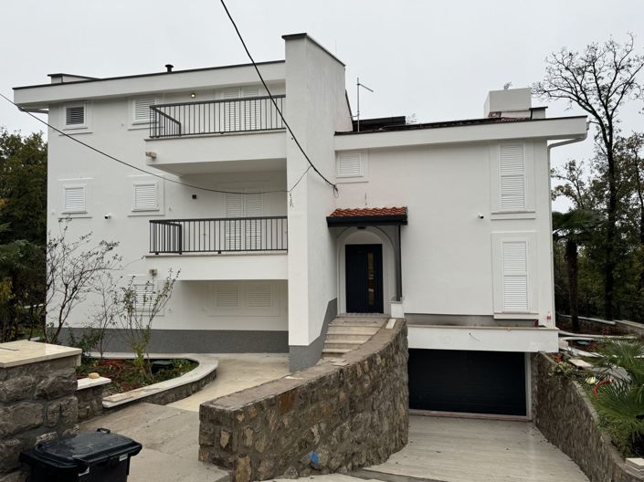 Image No.1-Propriété de 5 chambres à vendre à Croatie