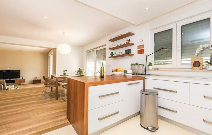 Image No.7-4 Bed Property for sale