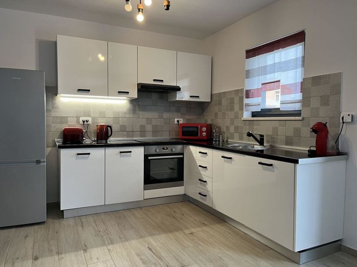 Image No.6-Propriété de 4 chambres à vendre à Pješcana uvala