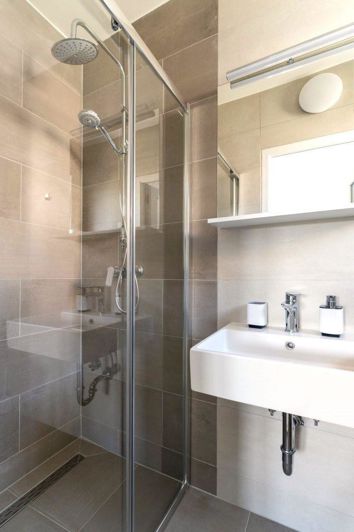 Image No.22-15 Bed Property for sale