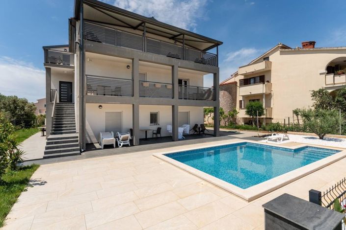 Image No.6-Propriété de 15 chambres à vendre à Croatie