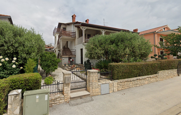 Image No.1-Propriété de 8 chambres à vendre à Novigrad