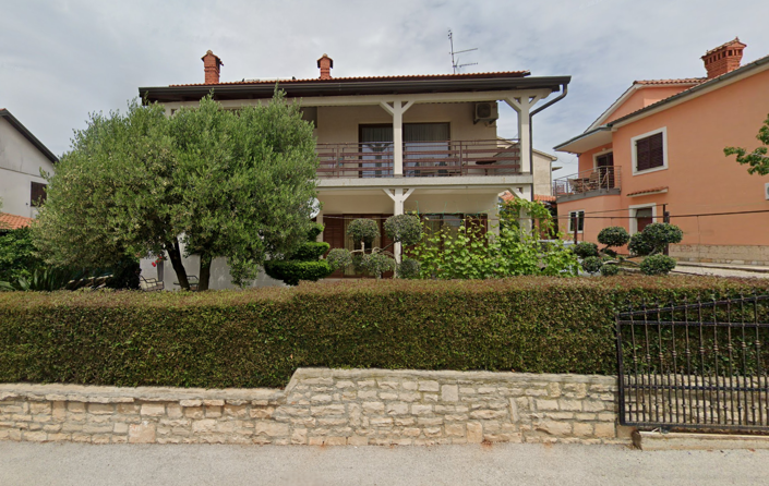 Image No.2-Propriété de 8 chambres à vendre à Novigrad