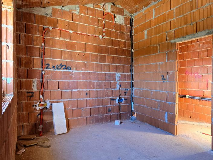 Image No.20-3 Bed Property for sale