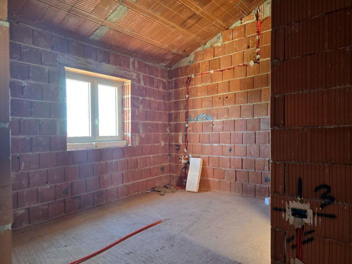 Image No.22-3 Bed Property for sale