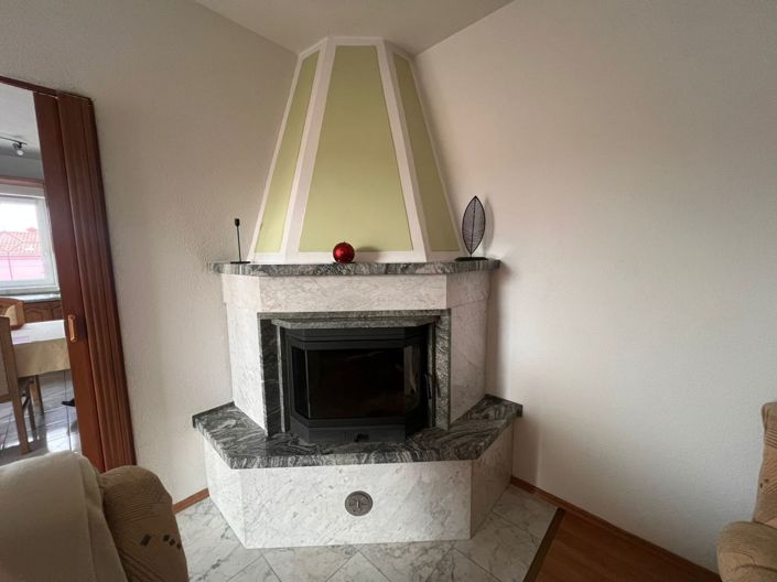 Image No.14-7 Bed Property for sale