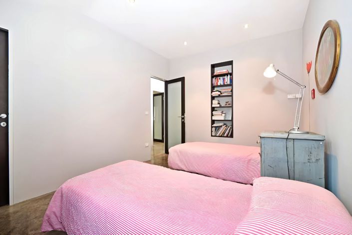 Image No.19-4 Bed Property for sale