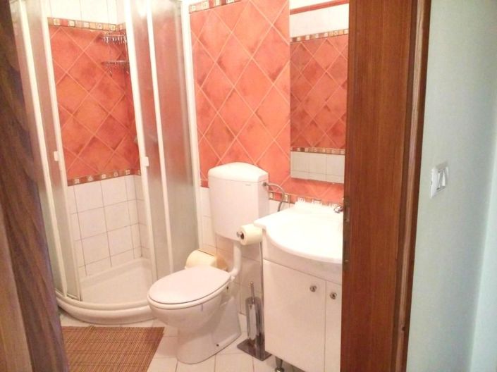 Image No.17-8 Bed Property for sale